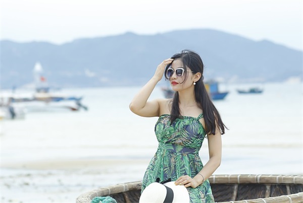 杜姓起名字大全女孩(把握时代风尚,推荐三款杜姓起名)