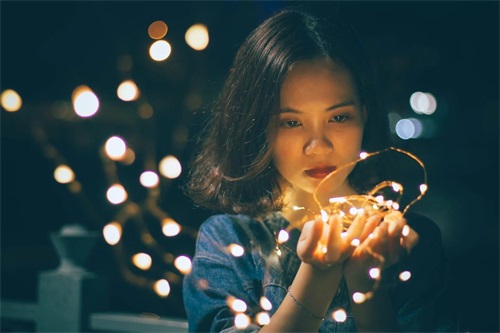 好听的阎姓女孩名字大全2025