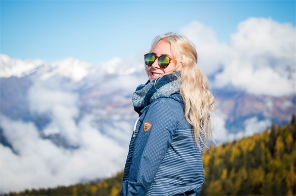 特别逗的qq女生网名