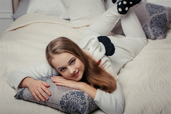 带红字的网名2015