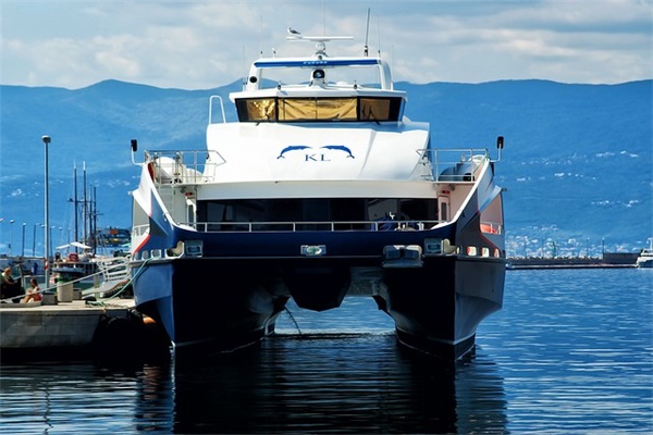 给老板的简短祝福语 给老板的简短祝福语8字