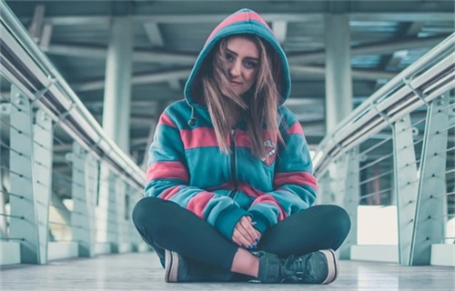 王者荣耀皮一点的女生游戏名字骚气（霸气王者荣耀皮一点的女生游戏名字）
